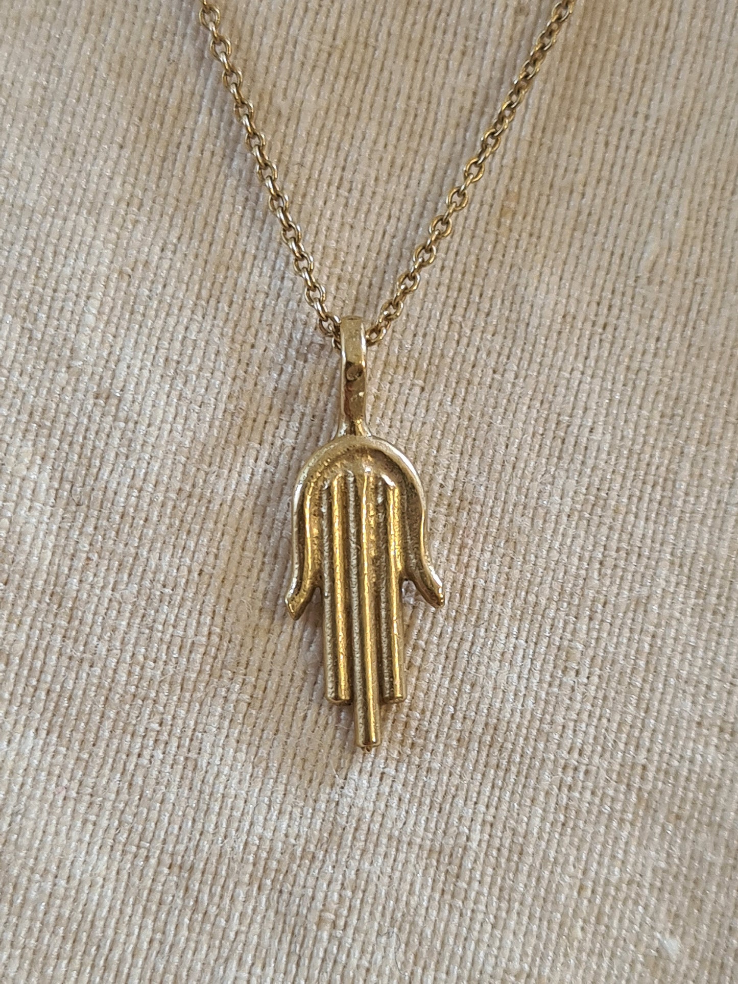 Hamsika Amulet Necklace Gold Plated