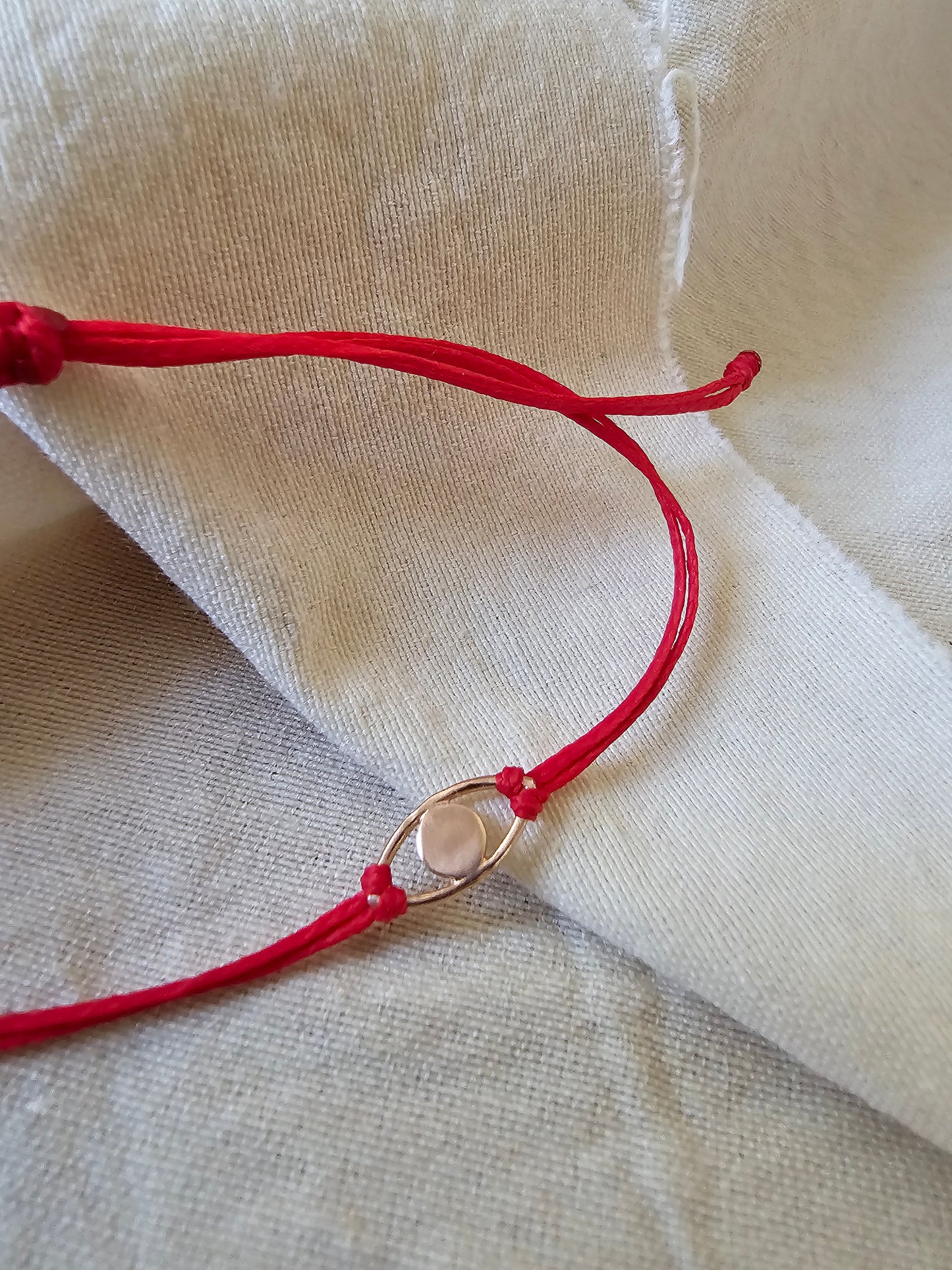 Eye Thread Bracelet 14K