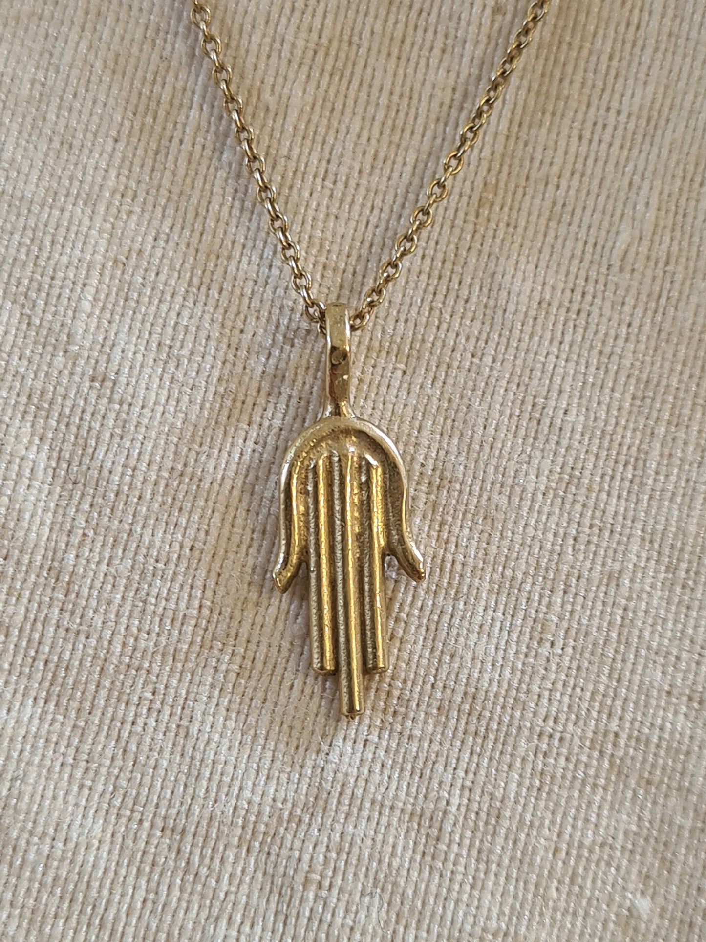 Hamsika Amulet Necklace 14K