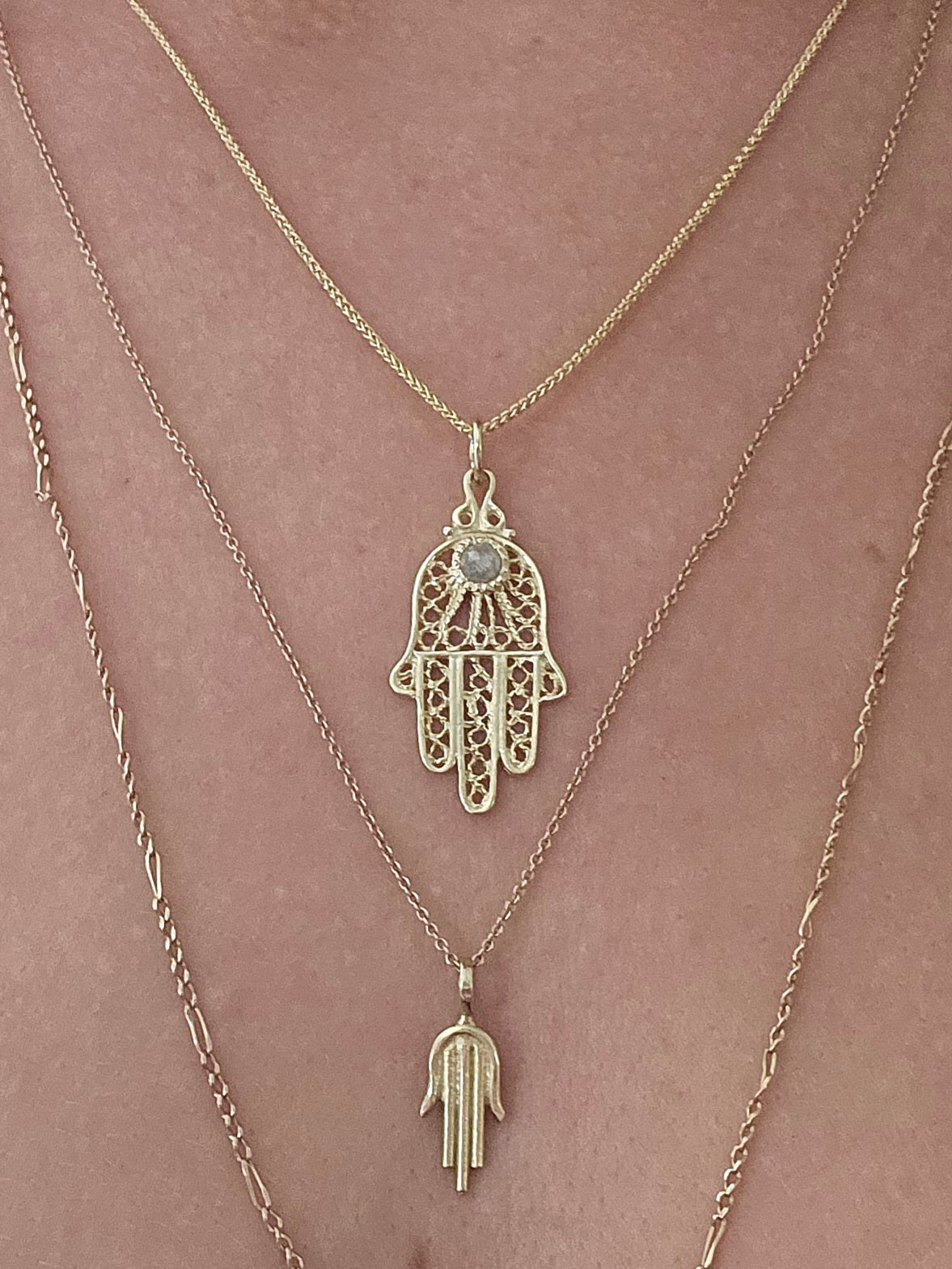 Filigree Hamsa Salt and Pepper Diamond Necklace 14K