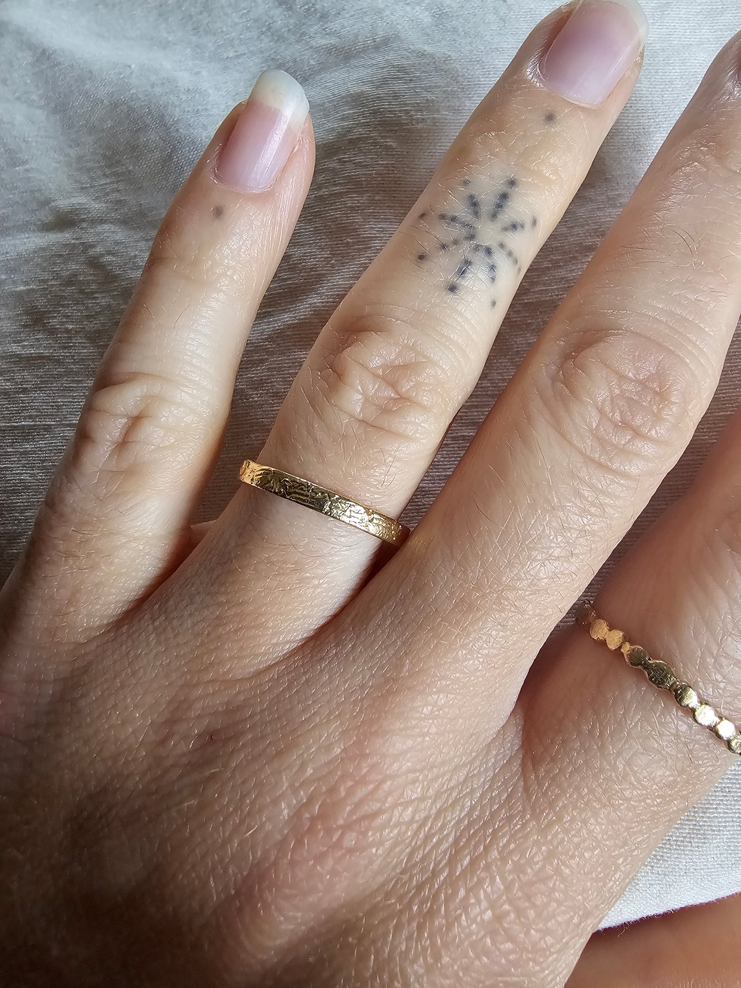 Delicate Tribal Ring 14K