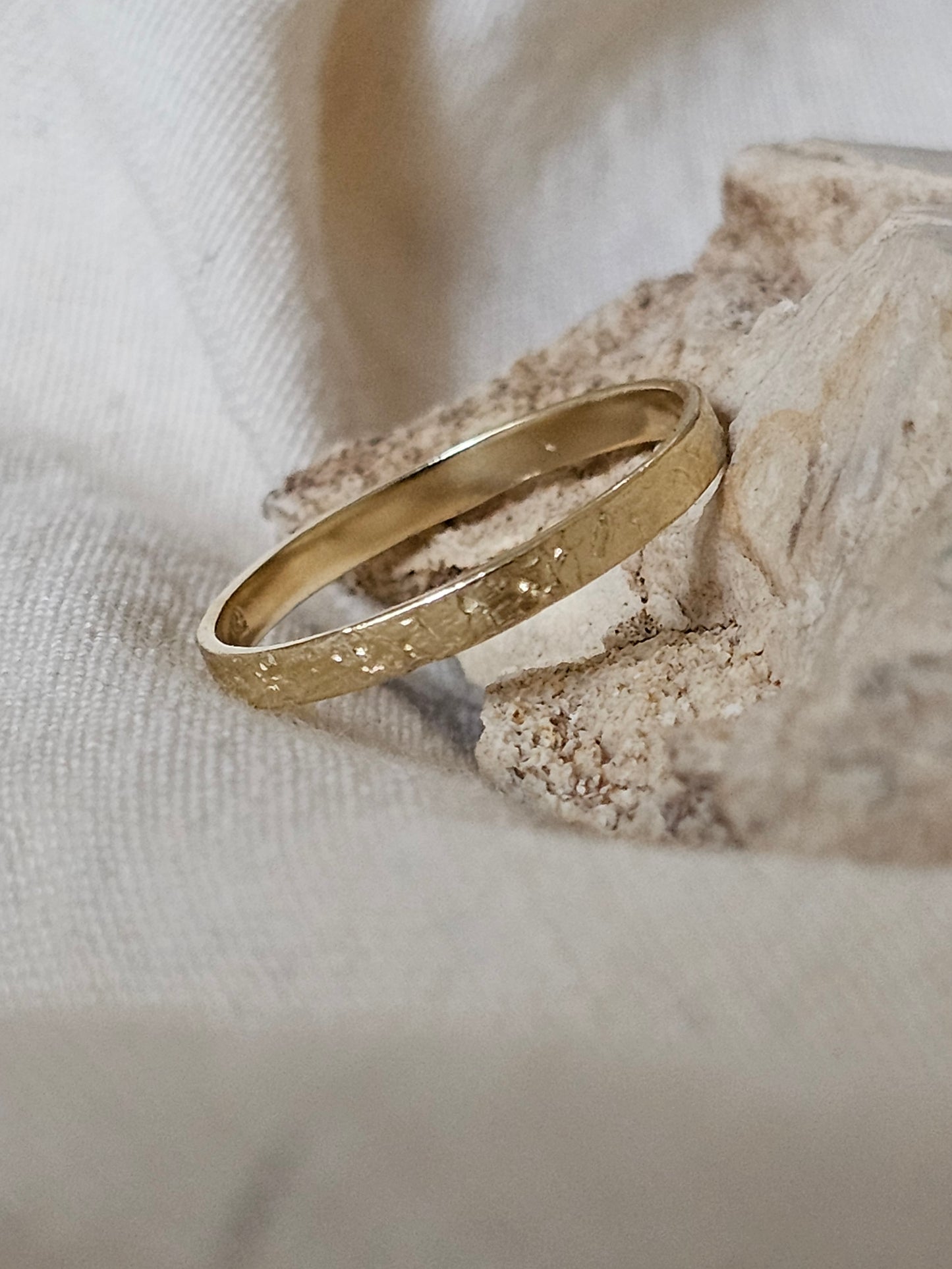 Delicate Tribal Ring 14K