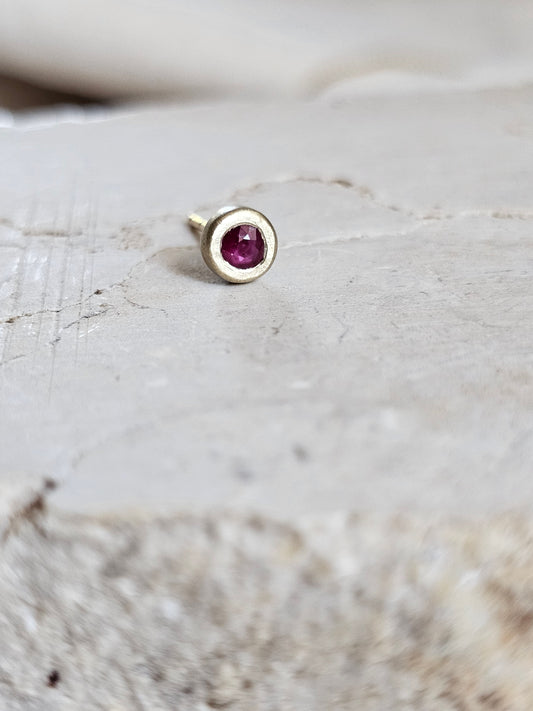 Gem Dot Stud 14K