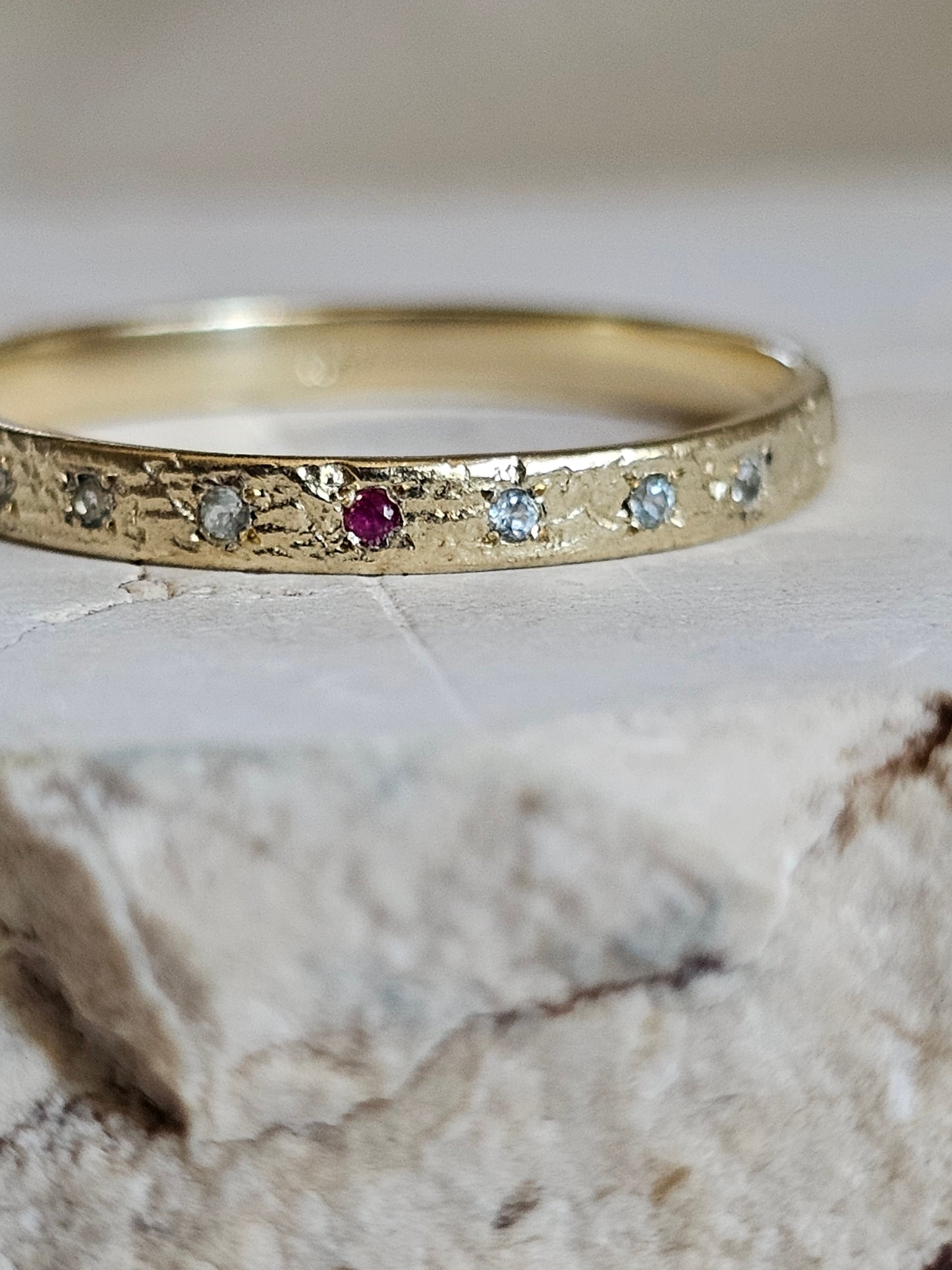 Delicate Tribal Ring 14K