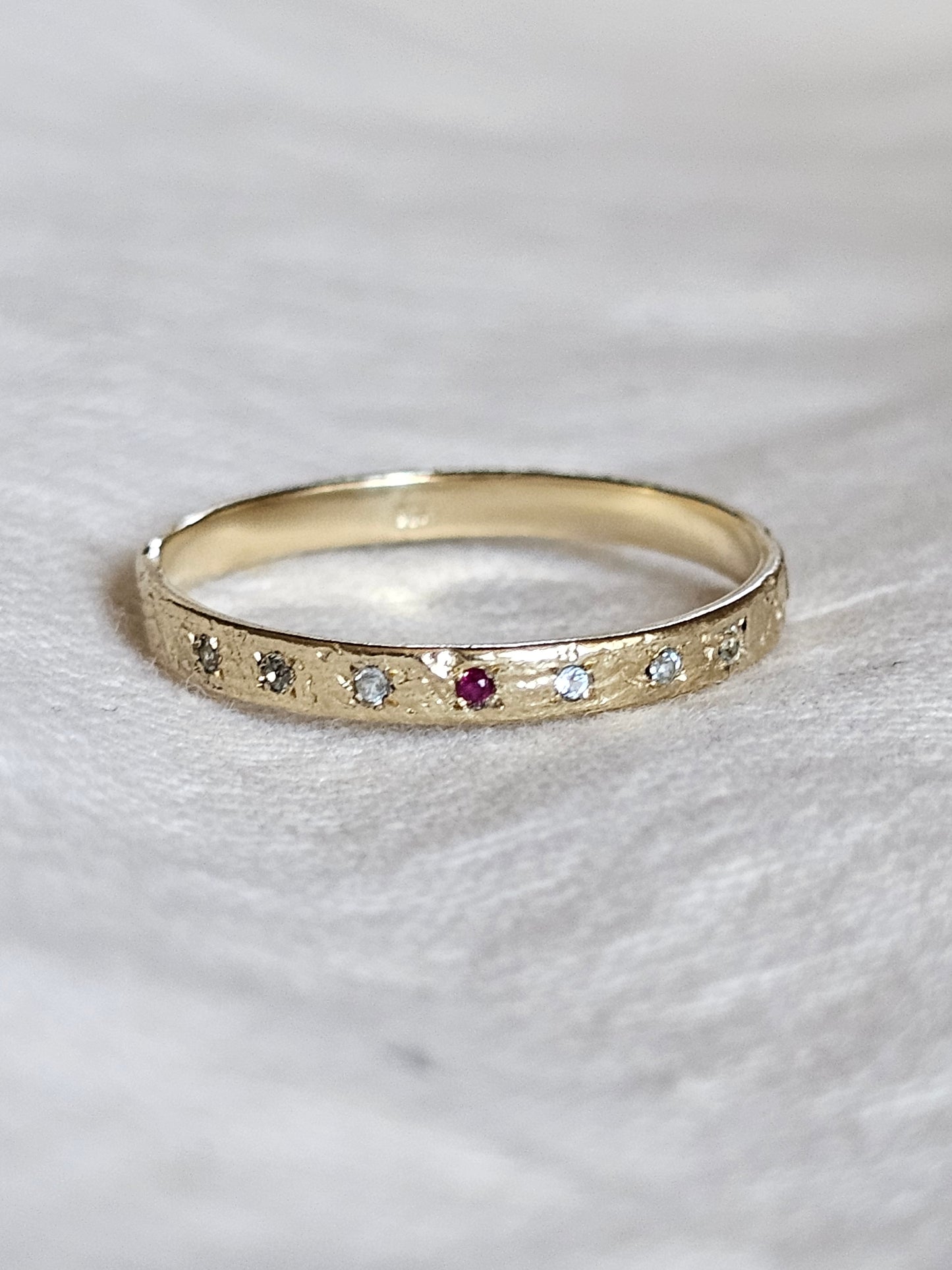 Delicate Tribal Ring 14K