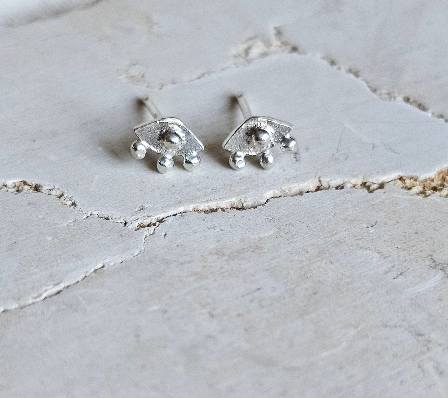 Tiny Eye Stud Silver