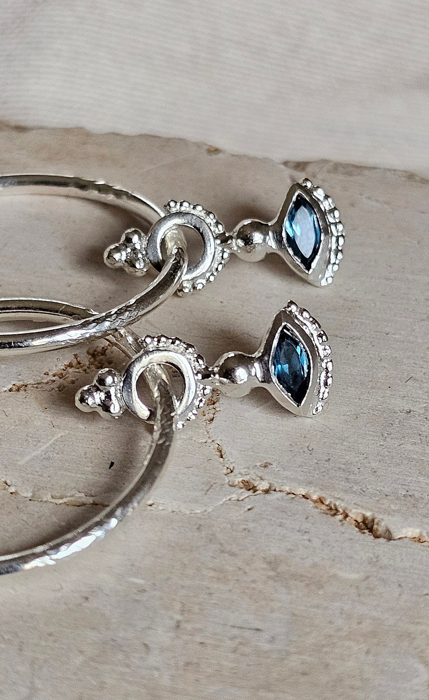 Nefertiti Hoops Silver