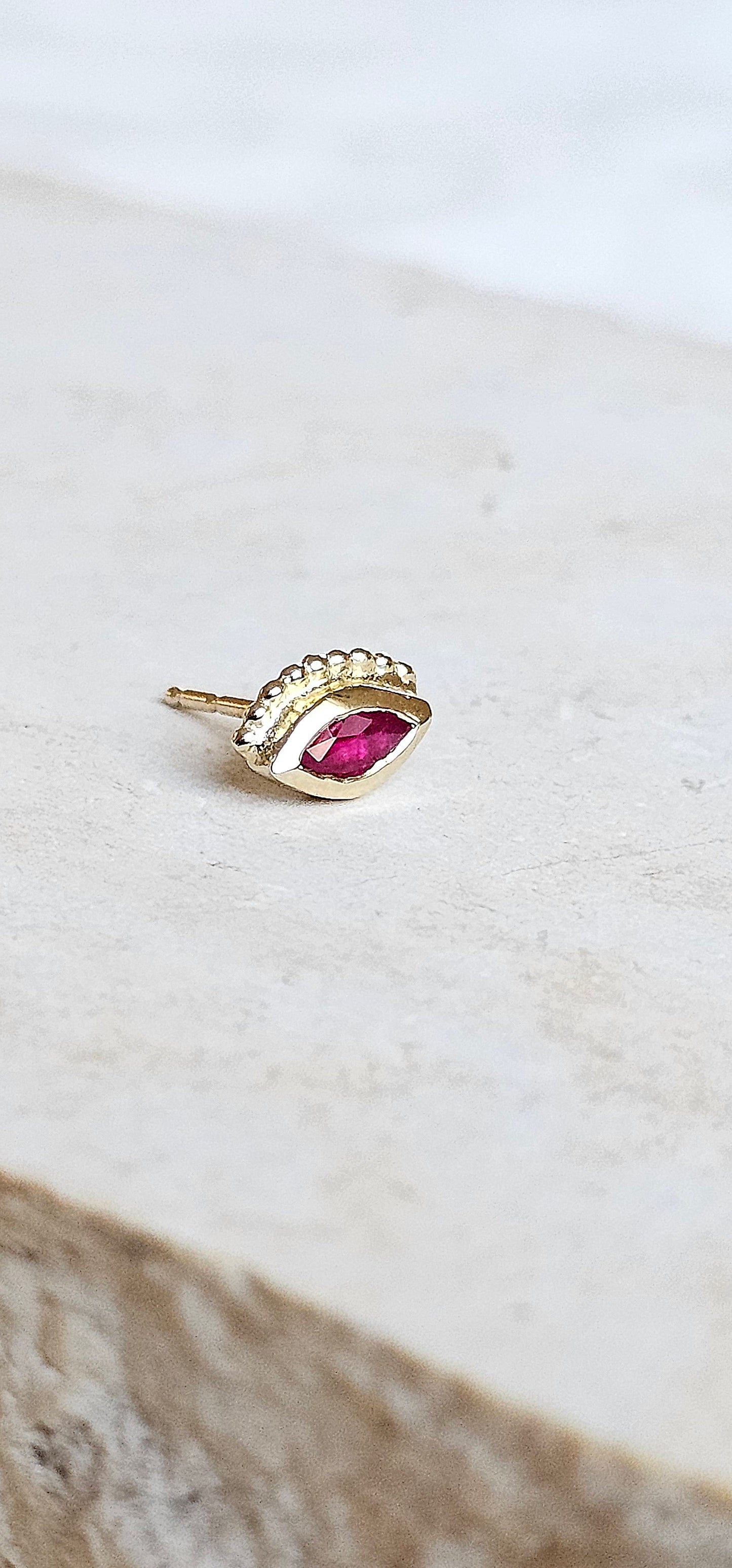 Ruby Eye 14K