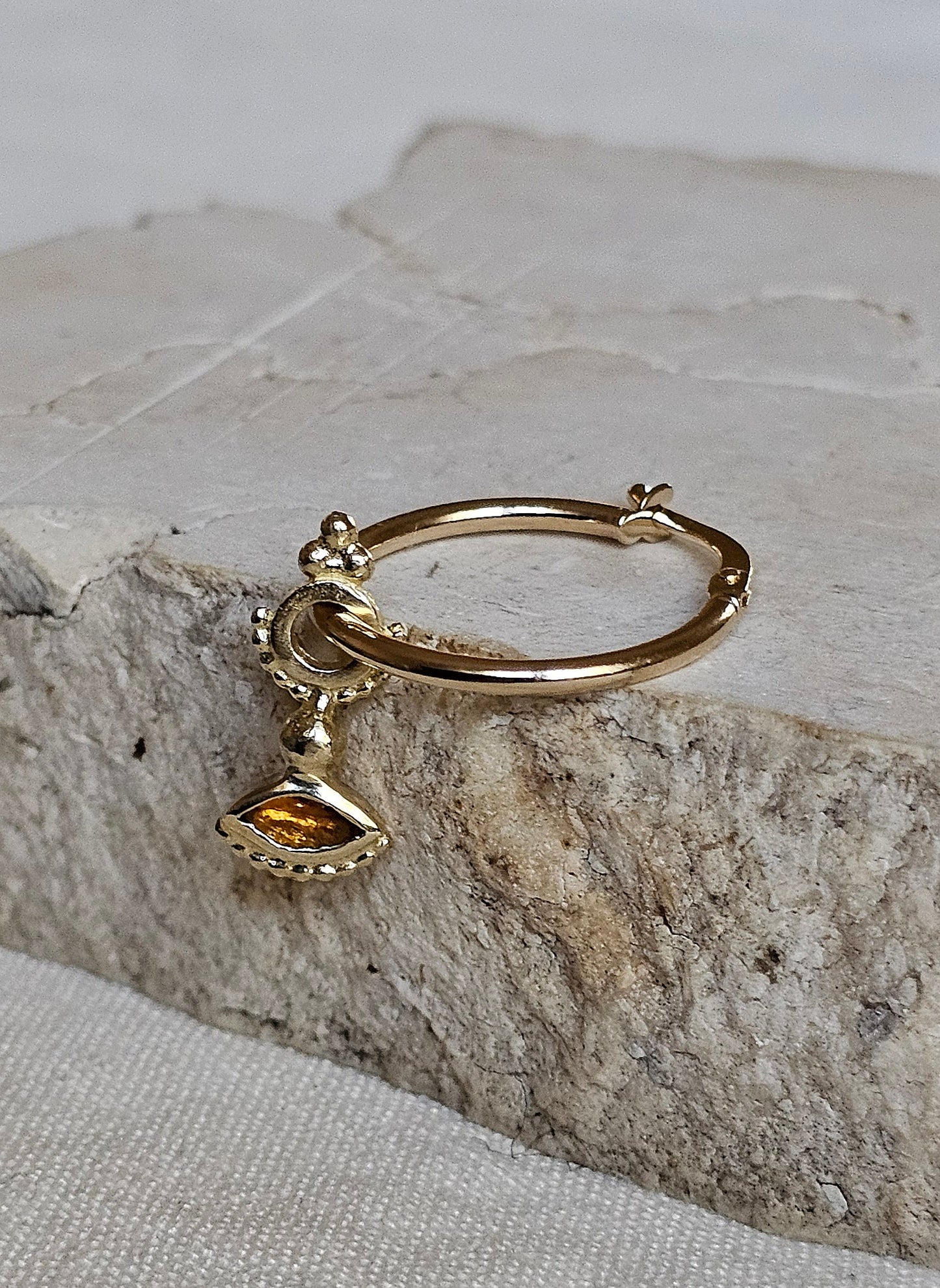 Nefertiti Hoop 14K