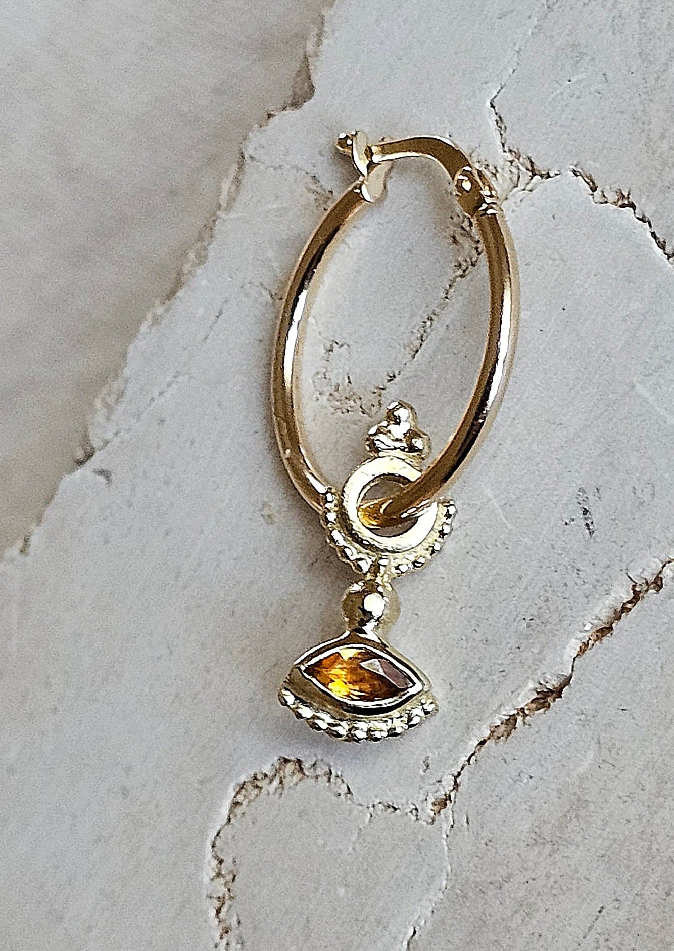 Nefertiti Hoop 14K