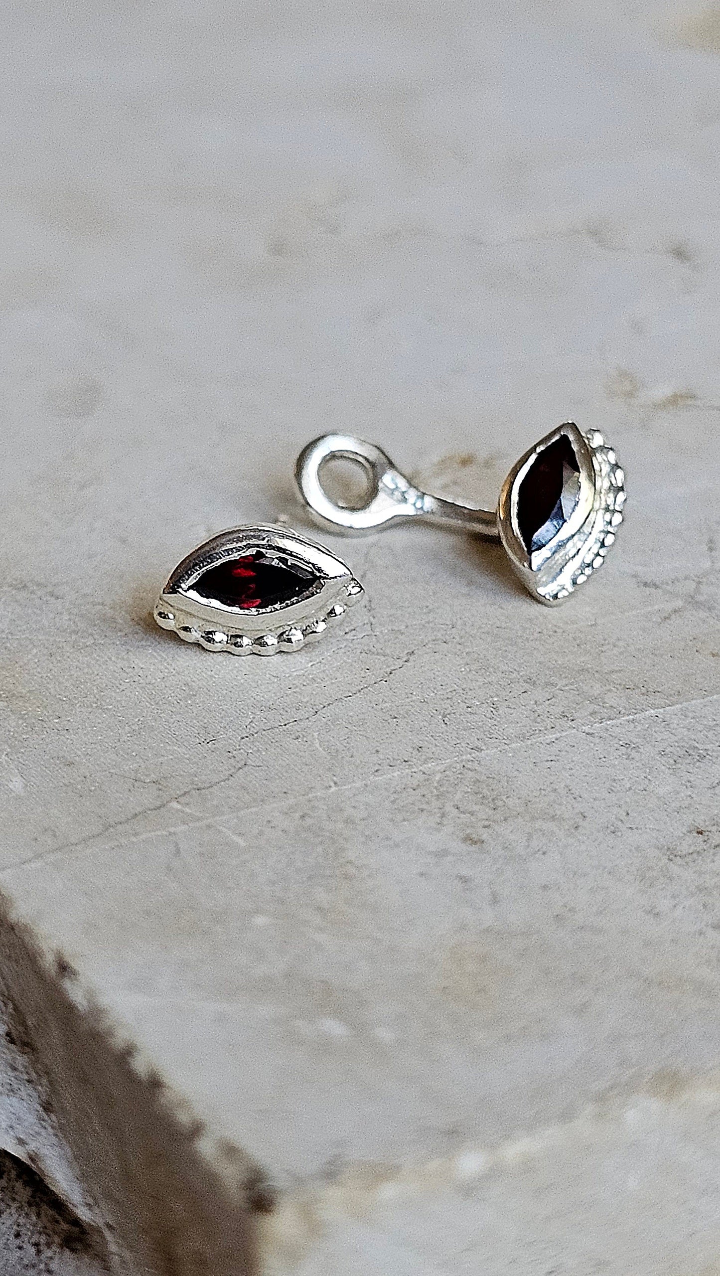 Double Eye Silver
