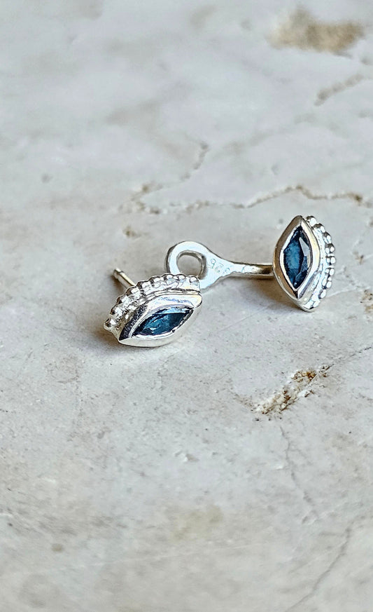 Double Eye Silver