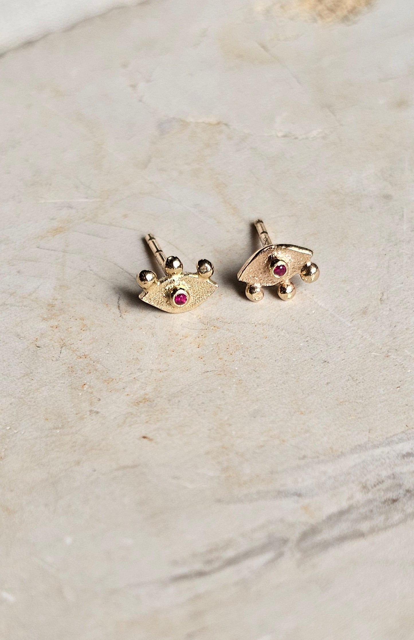 Tiny Ruby Eye Stud 14K