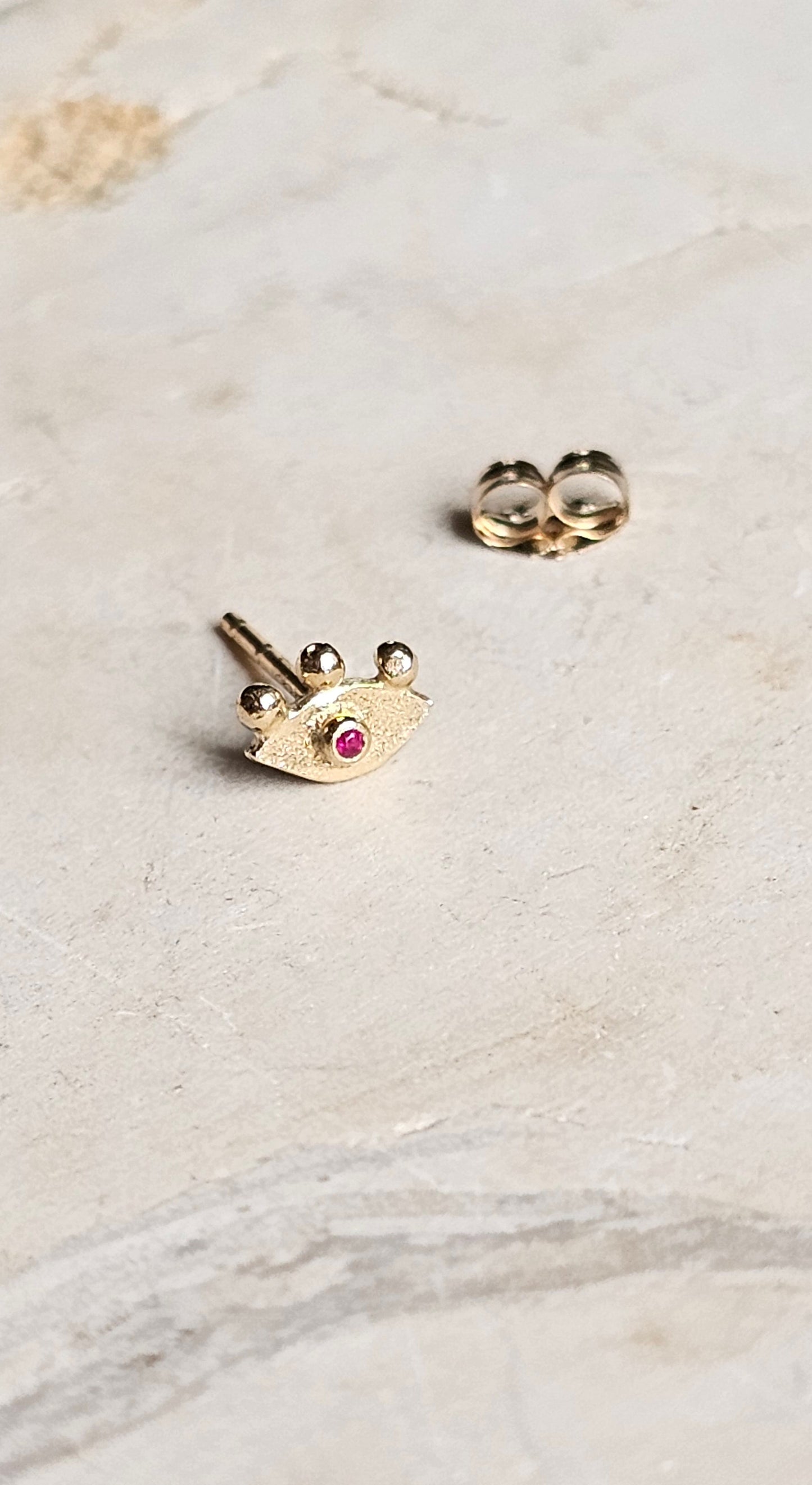 Tiny Ruby Eye Stud 14K
